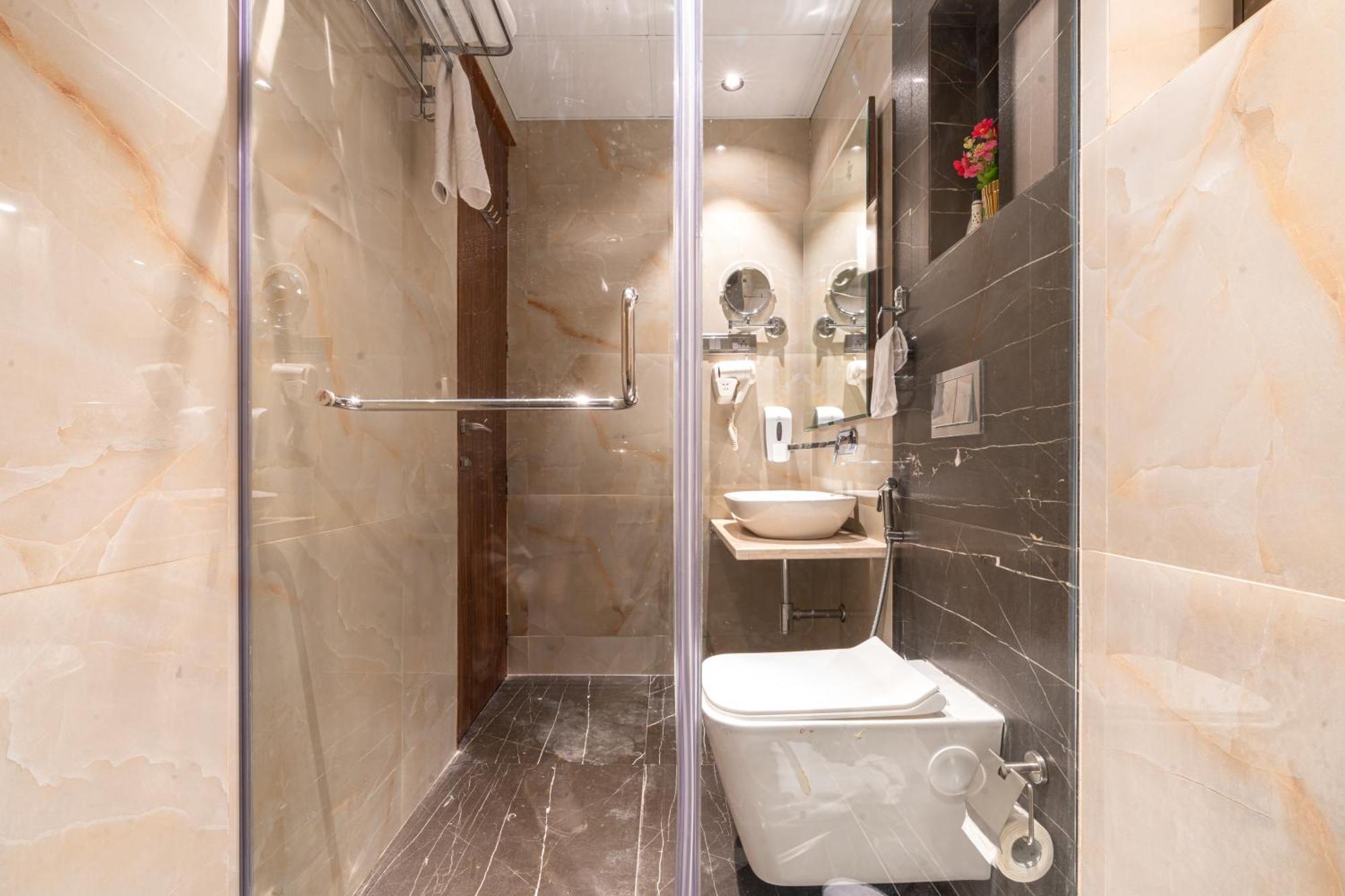 Treebo Premium Heritage Grand -Majiwada Thane Exterior foto