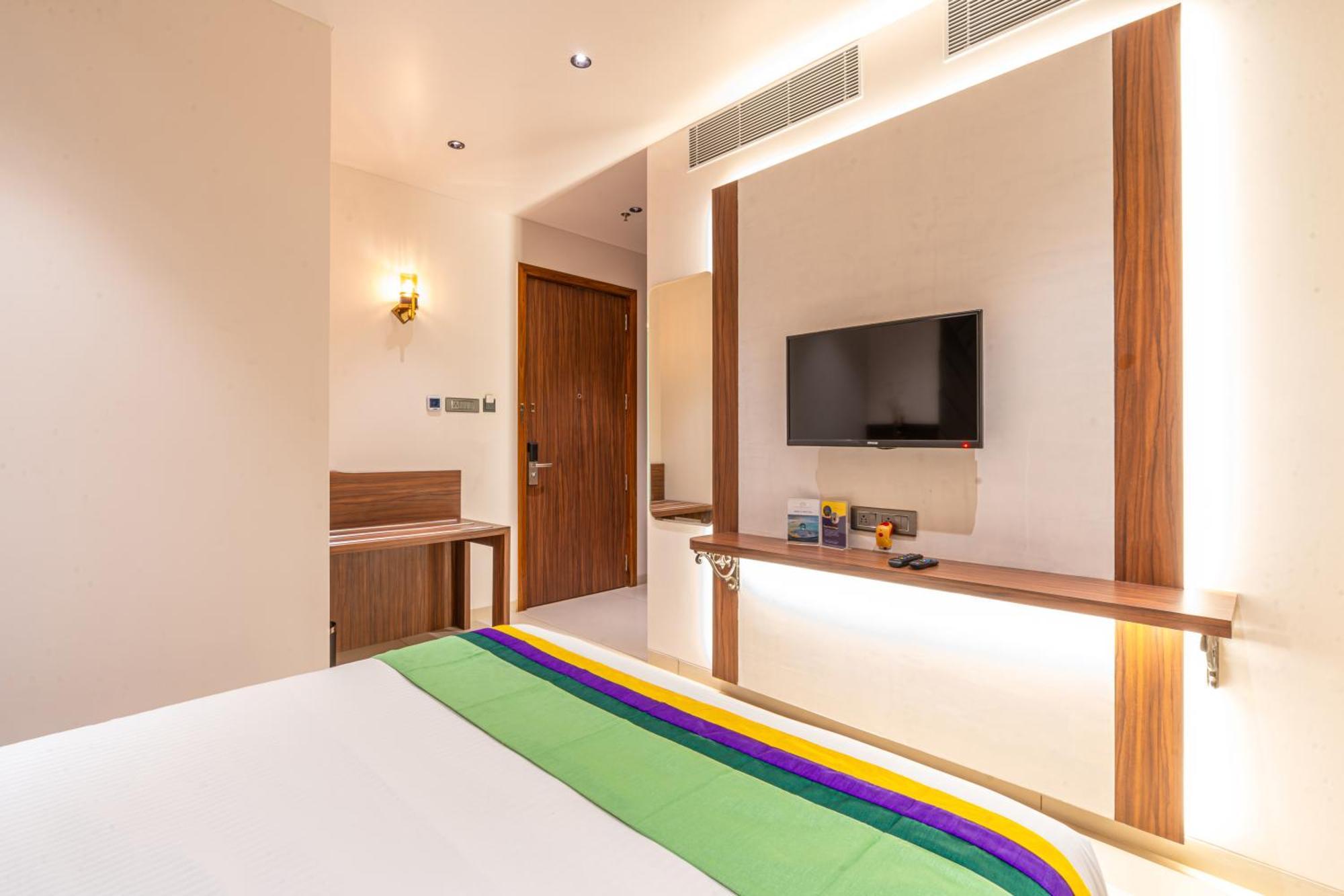 Treebo Premium Heritage Grand -Majiwada Thane Exterior foto